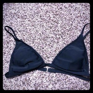 Black triangle bikini top w adjustable straps